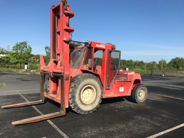 chariot elevateur MANITOU